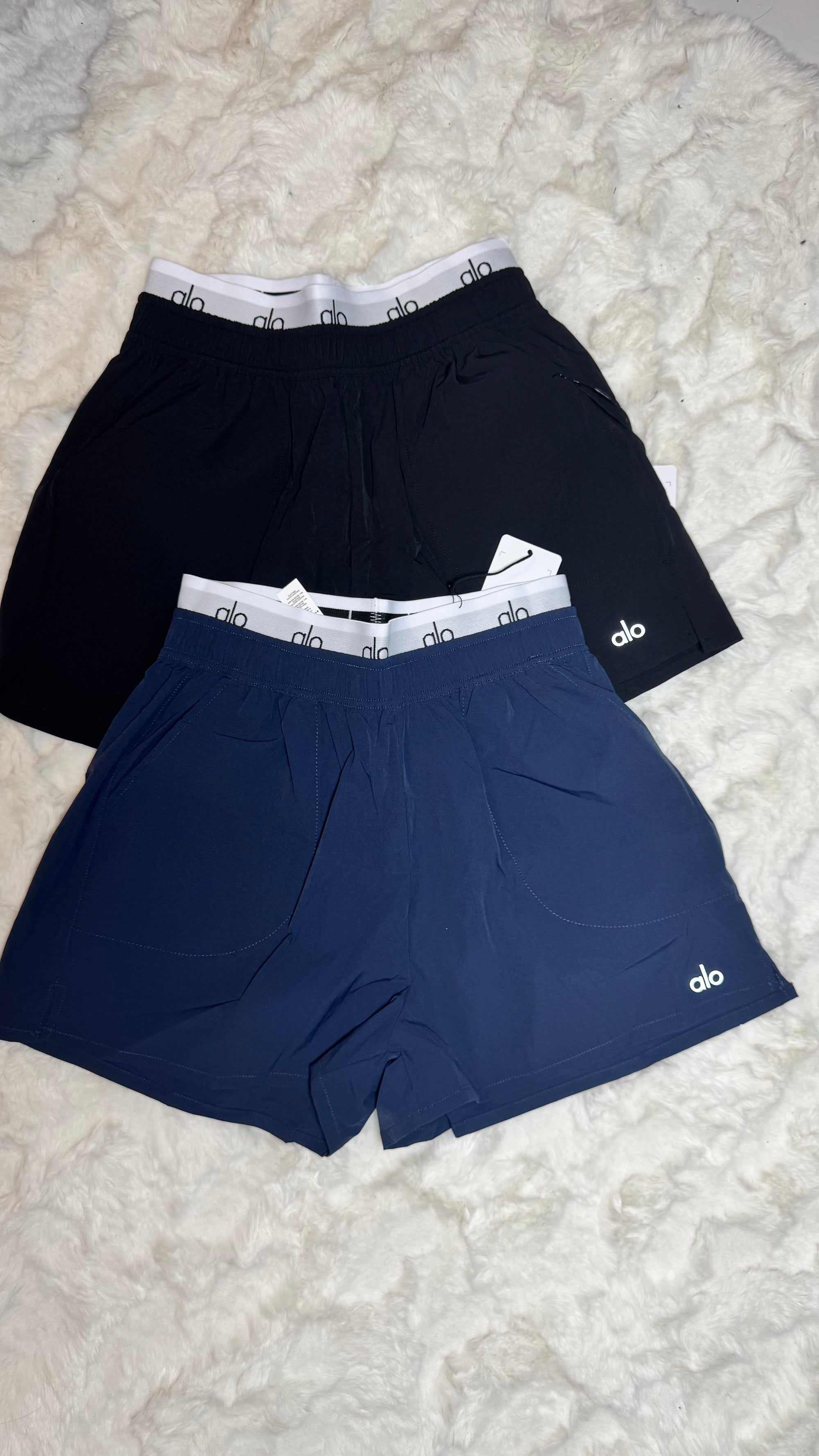 Urban Flow Shorts Alo